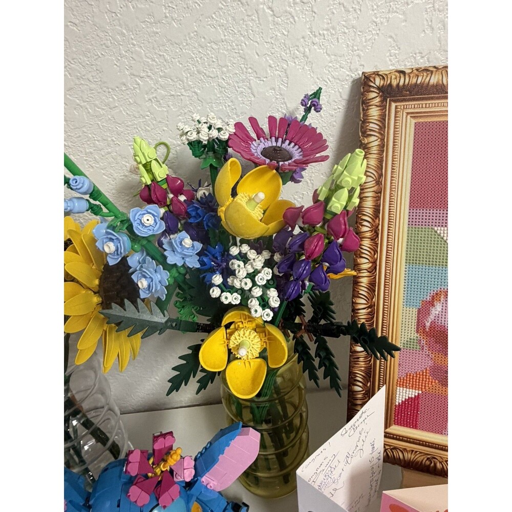 LEGO Botanicals Wildflower Bouquet 10313 Complete w/ Instructions Pre-Owned